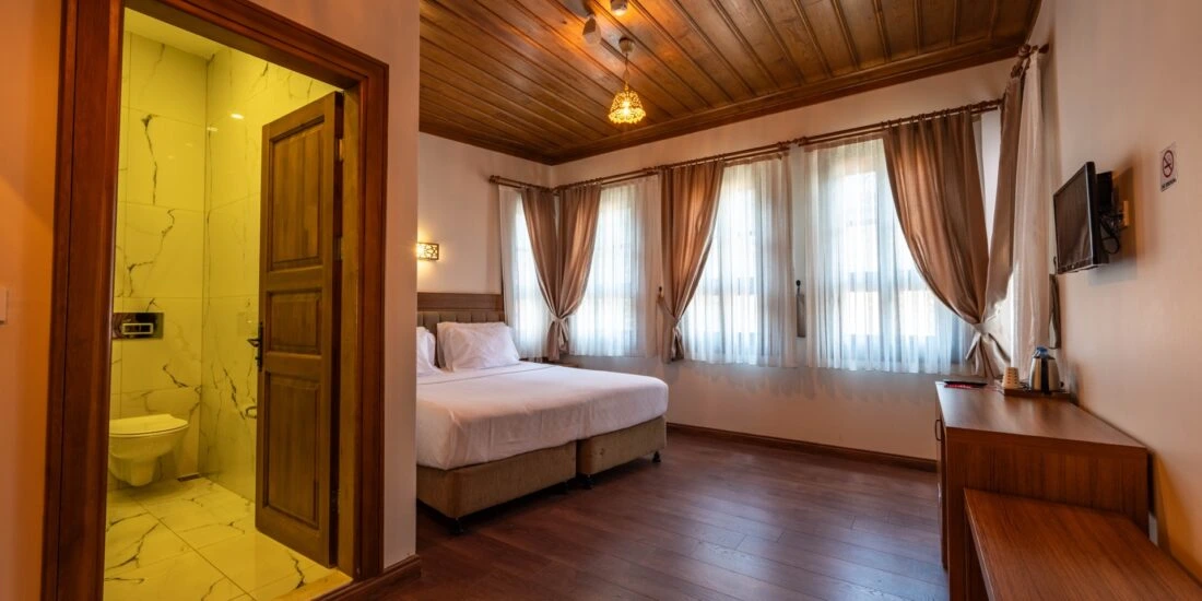 Standard Room (for 2 People)